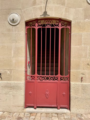 La ferme après restauration - détail d'une porte